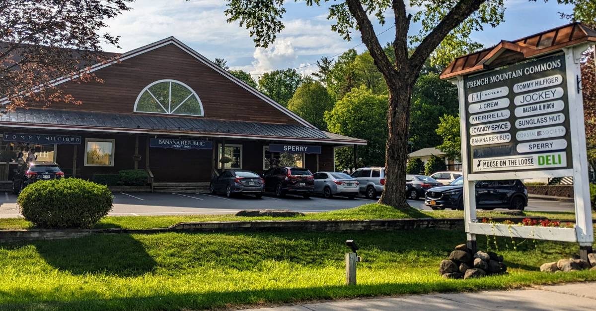 exterior of lake george outlets